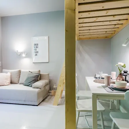 Powisle Vistula River/old Town- With A Mezzanine דירה